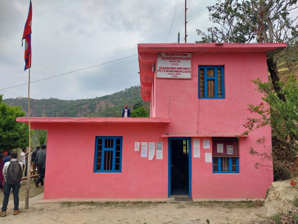 बैतडीको डिलासैनी गाउँपालिकाले आफ्नै निशान छाप,पालिका गान र नारा बनाउने