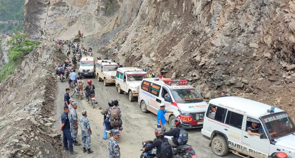 नारायणघाट- मुग्लिन सडकखण्ड दुइतर्फी सञ्चालन