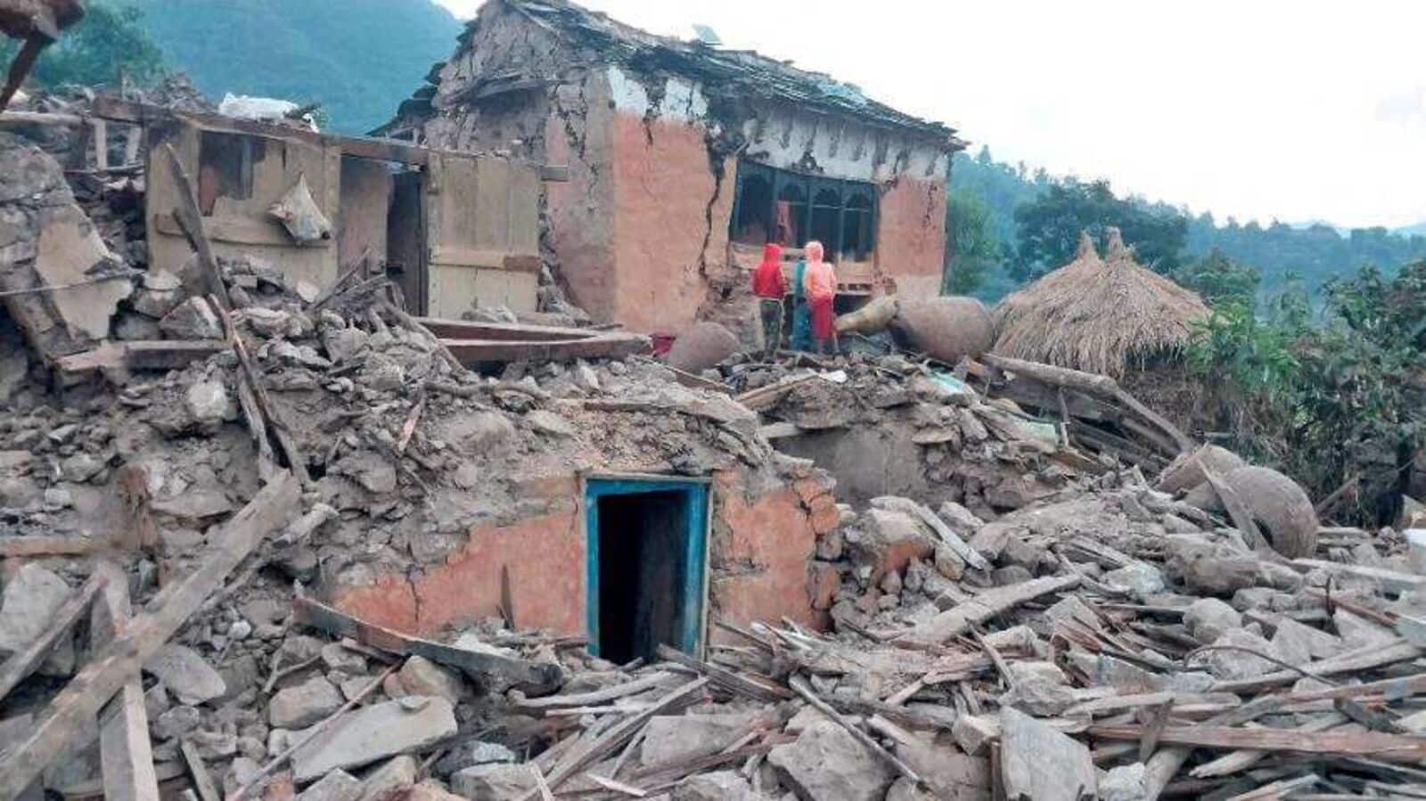 जाजरकोटमा केन्द्रविन्दु बनाएर शक्तिशाली भूकम्प : दुई जिल्लाका ६५ जनाको मृत्यु