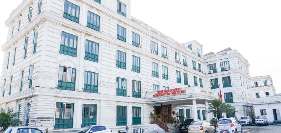 सरकारले घटायो बजेटको लक्ष्य