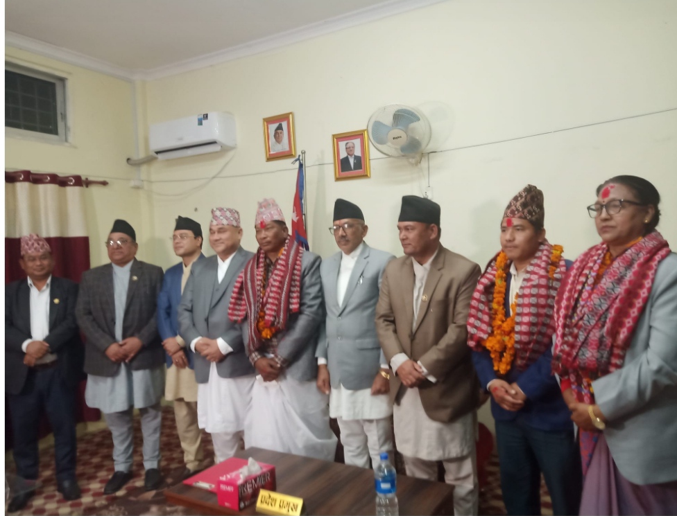 सुदूरपश्चिम सरकारलाई बहुमत पुर्‍याउन २ सांसद अपुग, २ मन्त्रालय खाली