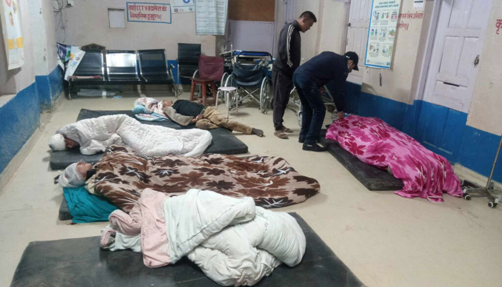 डडेल्धुरा बस दुर्घटना  : एक शिशुसहित चारको मृत्यु, १२ घाइते (नामावलीसहित)