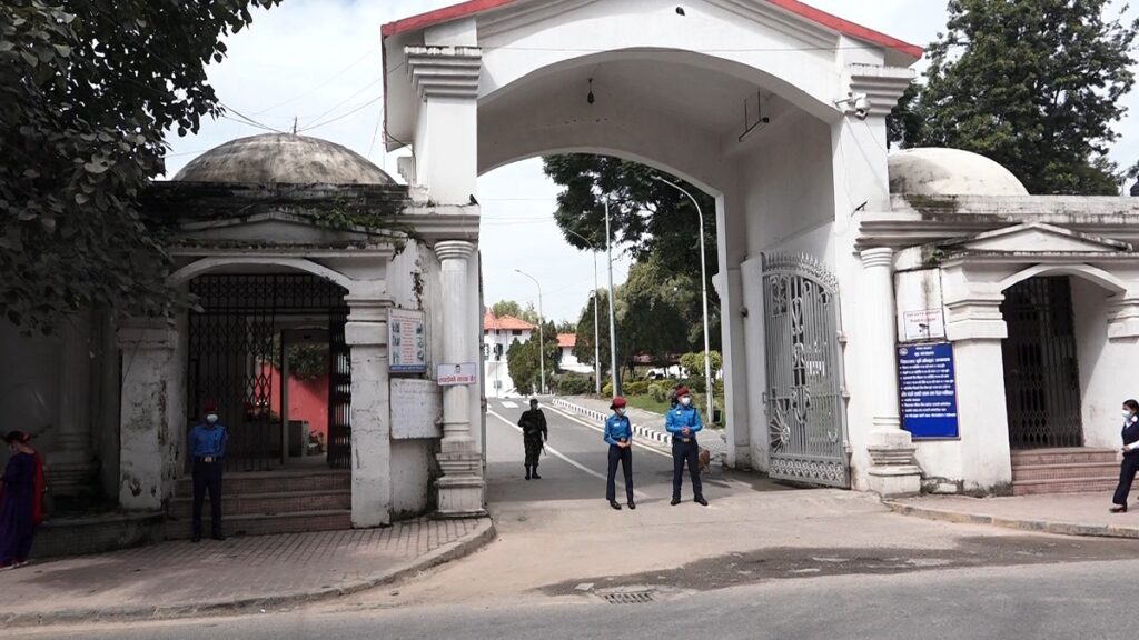 दसैंमा बन्द सरकारी कार्यालय खुले, टीका लगाउने क्रम भने जारी