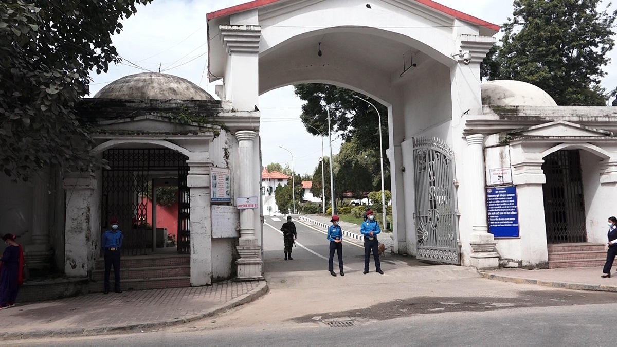 दसैंमा बन्द सरकारी कार्यालय खुले, टीका लगाउने क्रम भने जारी