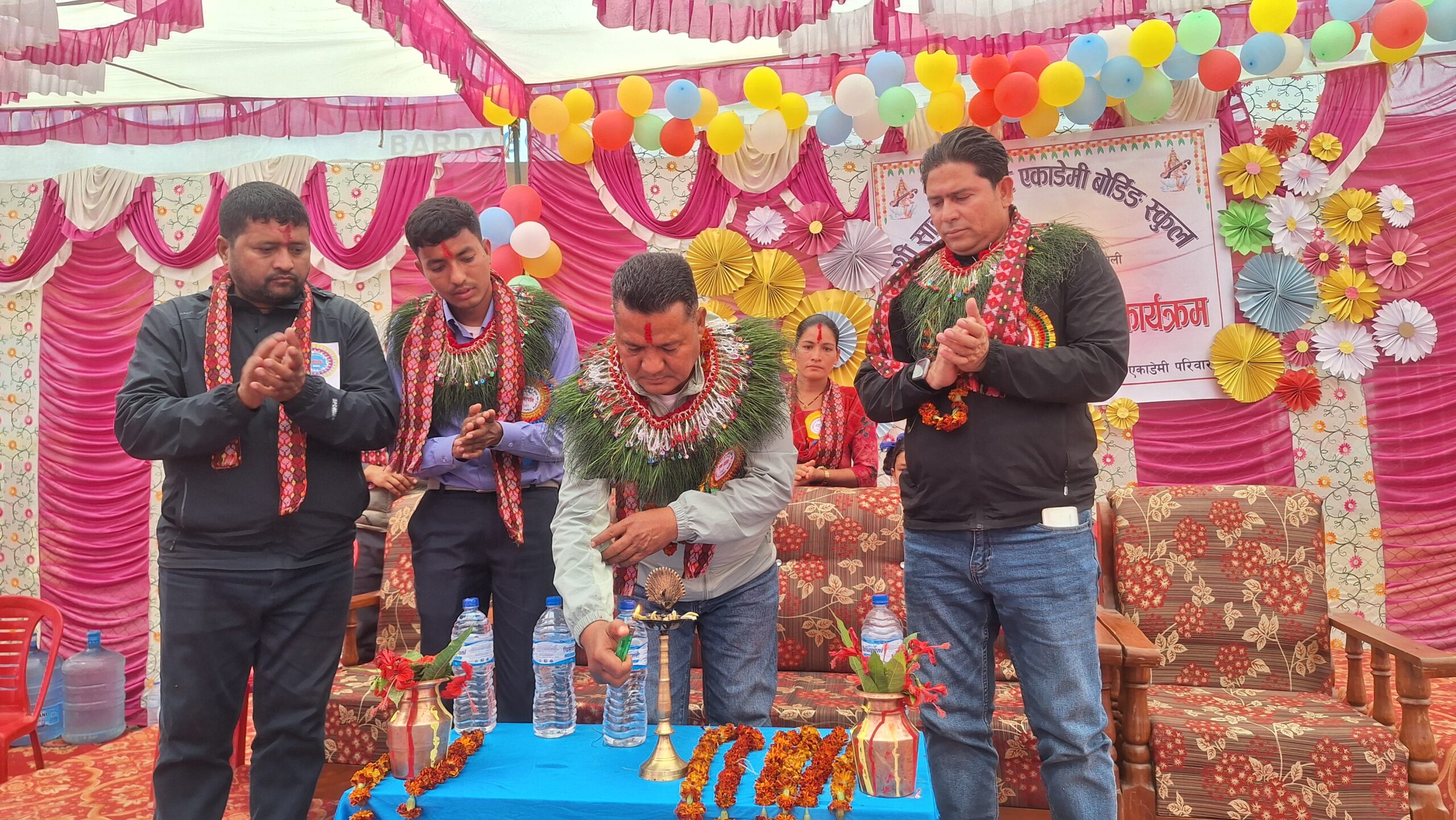 साईनिङ स्टार एकेडेमीले मनायो आफ्नो ८औं वार्षिक उत्सव