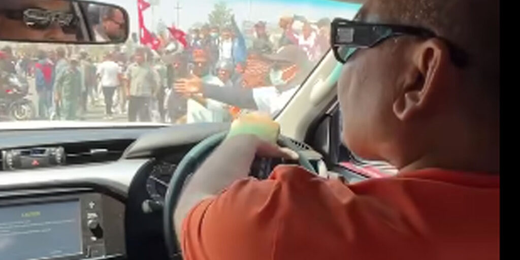 आगजनी र लुटपाट गराएको अभियोगमा दुर्गा प्रसाईंलाई पक्राउ गर्न प्रहरी तैनाथ