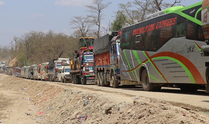 पूर्वपश्चिम राजमार्गको दाउन्ने खण्डमा एकतर्फी गाडी चल्न शुरु