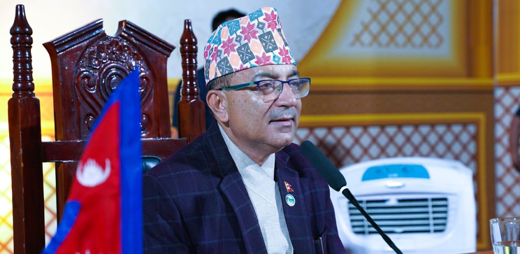 पोखराका मेयरले इभेन्ट सेन्टरमा अन्तर्क्रियात्मक कार्यक्रम डाकेपछि विवाद