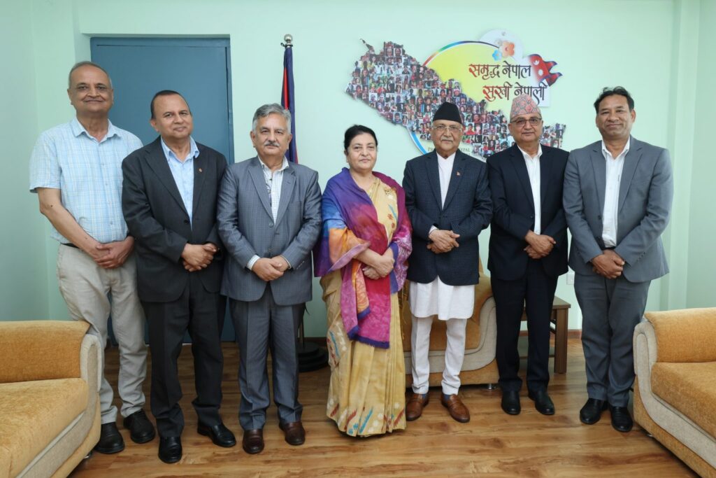 प्रधानमन्त्री तथा एमाले अध्यक्ष ओली र पुर्व राष्ट्रपति बिधादेवी भण्डारी बिच भेटबार्ता