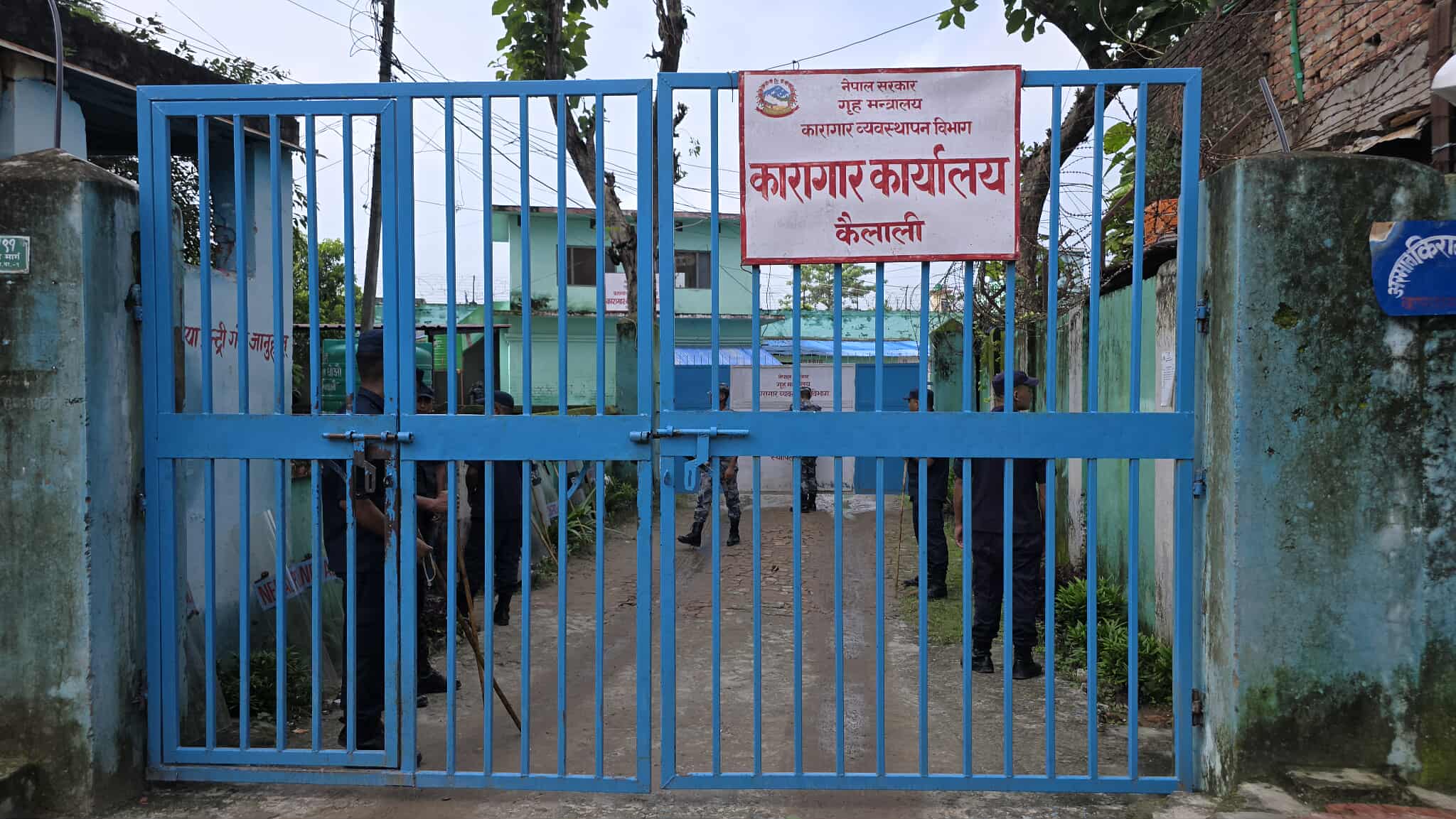 अस्पतालबाट डिस्चार्ज भएकालाई फर्काउन कैलाली कारागार प्रशासनको आनाकानी