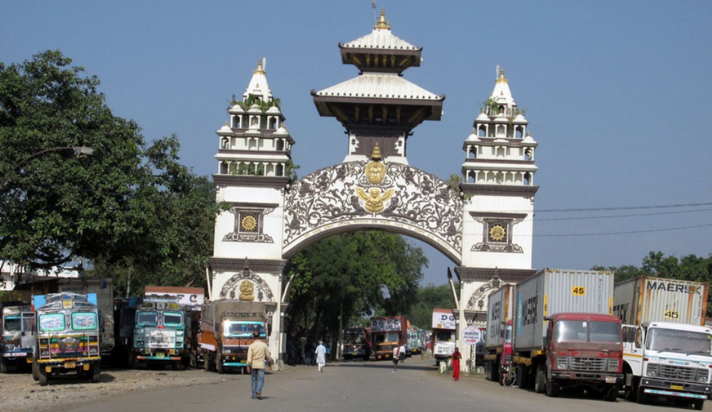 वीरगञ्ज नाका हुँदै २६ अर्बको पेट्रोलियम पदार्थ आयात