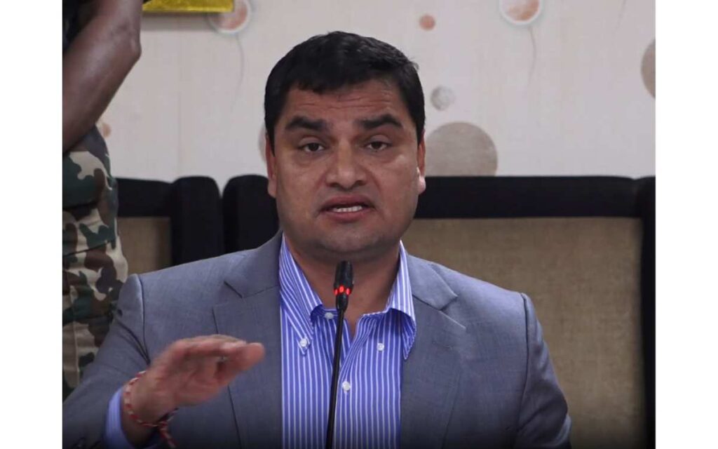 प्रदेश सरकारमा तीन जना मन्त्री भए पुग्छ : प्रदीप पौडेल