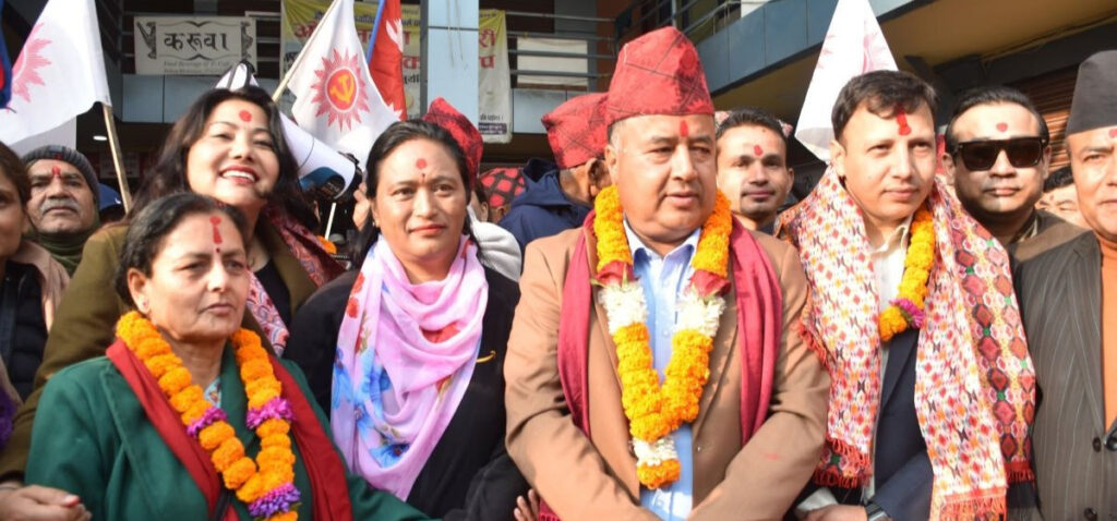 नेकपा संयुक्तका उम्मेदवार दाहालको समर्थन महेश बस्‍नेतलाई
