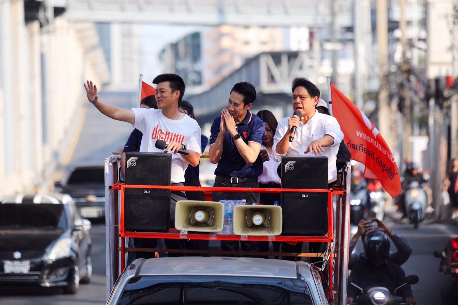थाइल्यान्डको चुनावमा रोचक नतिजा : युवा प्रधानमन्त्री तोकेर चुनावमा गएको पार्टी पराजित