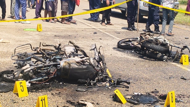 महाेत्तरीमा माेटरसाइकल दुर्घटना : ज्यान गुमाउने र घाइतेकाे परिचय खुल्याे