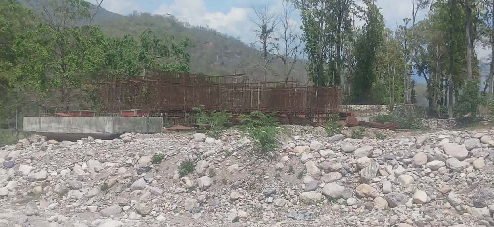 छ वर्ष बित्यो अहिले सम्म बनेन बुडर–जोगबुडा सडकखण्डको पुल
