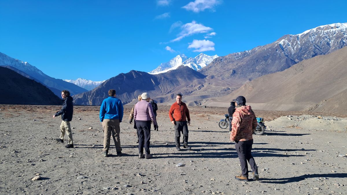 चार महिनामा कति विदेशी पर्यटक घुम्न आए मुस्ताङ ?