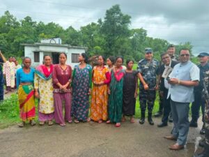 निकुञ्जभित्र सम्पर्कविहीन १४ जना महिला सकुशल घर फर्किए
