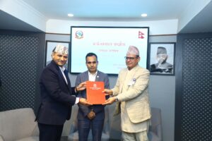 सञ्चार मन्त्रालय मातहतका निकायसँग आर्थिक वर्ष २०८३/८४ का लागि कार्यसम्पादन सम्झौता